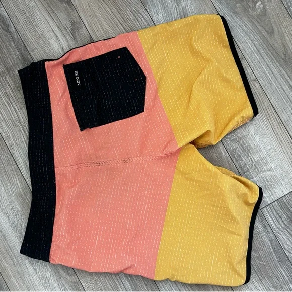 Volcom swim trunks set
